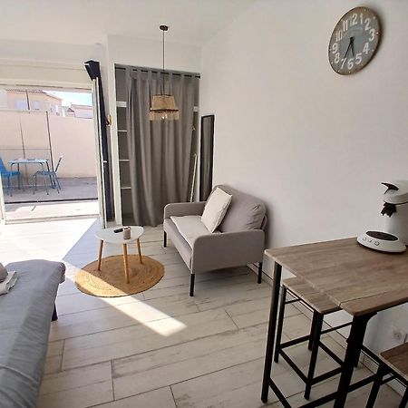 Maison Basalte Agde Luaran gambar