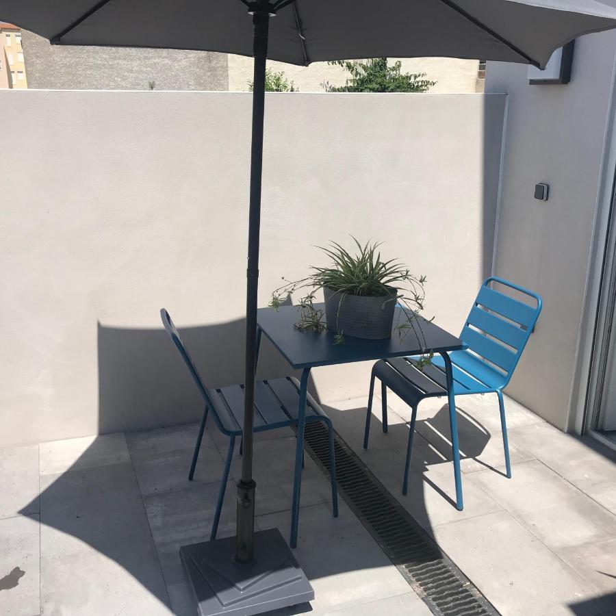Maison Basalte Agde Luaran gambar