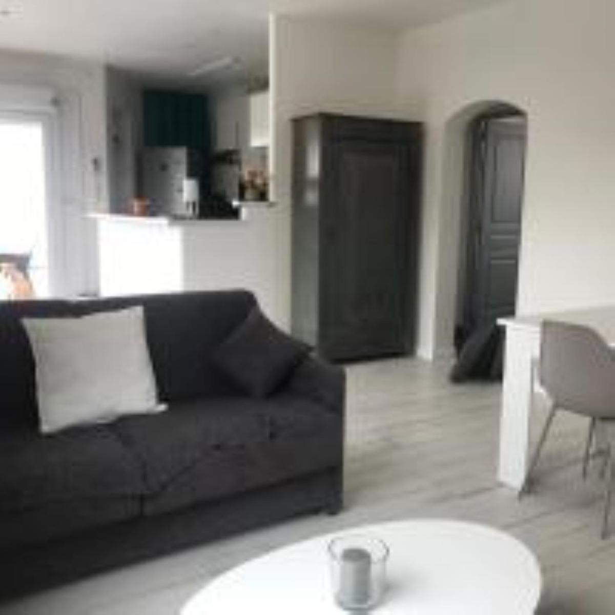 Maison Basalte Agde Luaran gambar